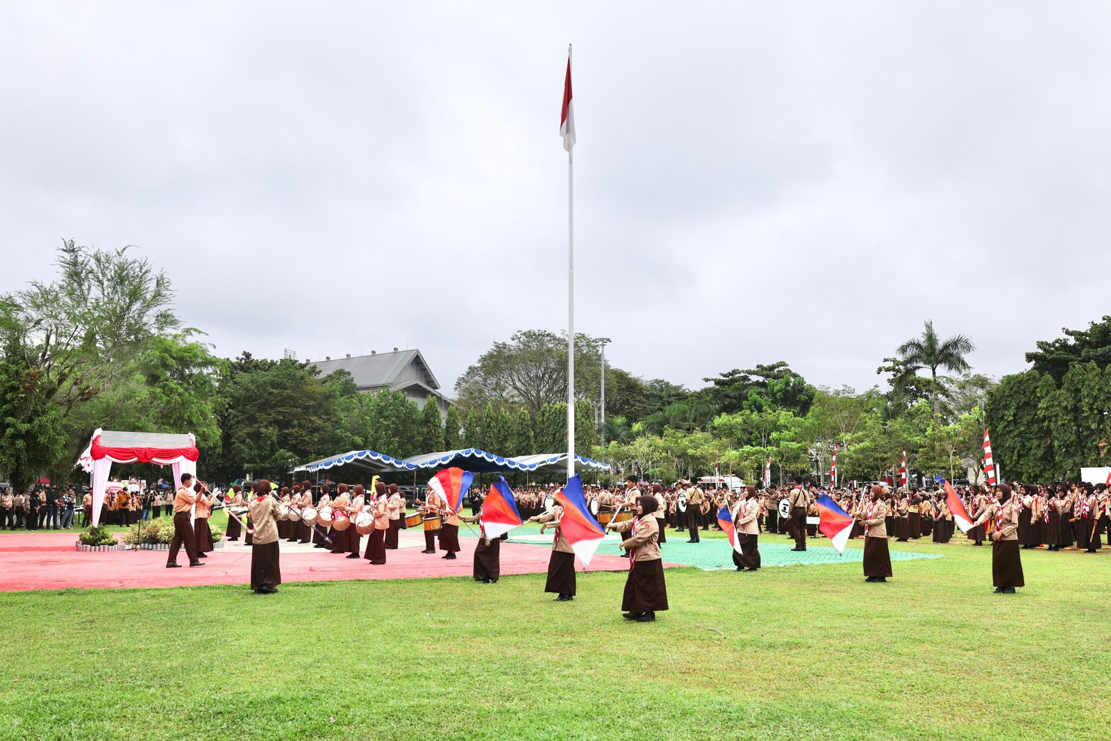 Penampilan Drumband Pramuka Kwarcab Tabalong